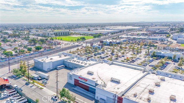 Los Angeles, California, 90002, United States, 5 Bedrooms Bedrooms, ,Residential,For Sale,2008147