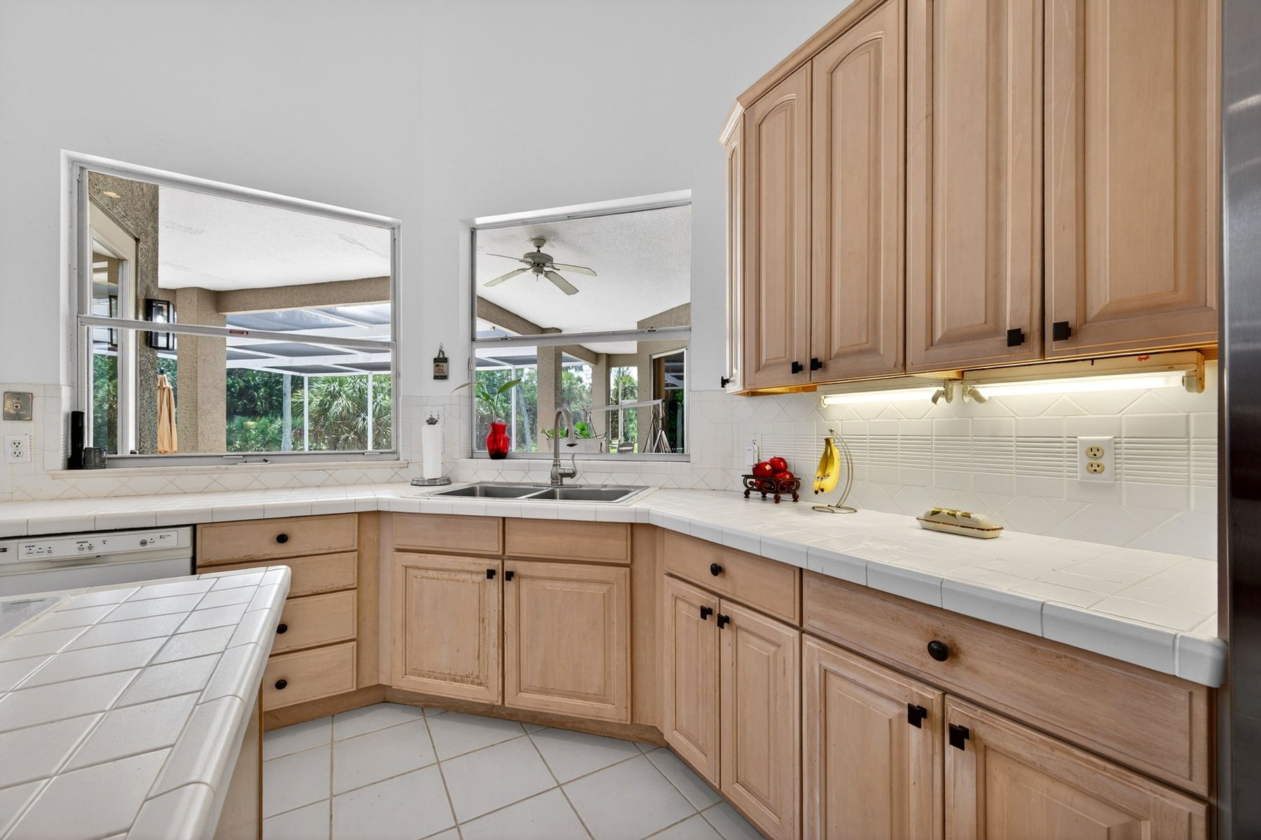  900 Bluegrass Lane, Rockledge, FL, 32955 - 物件實景