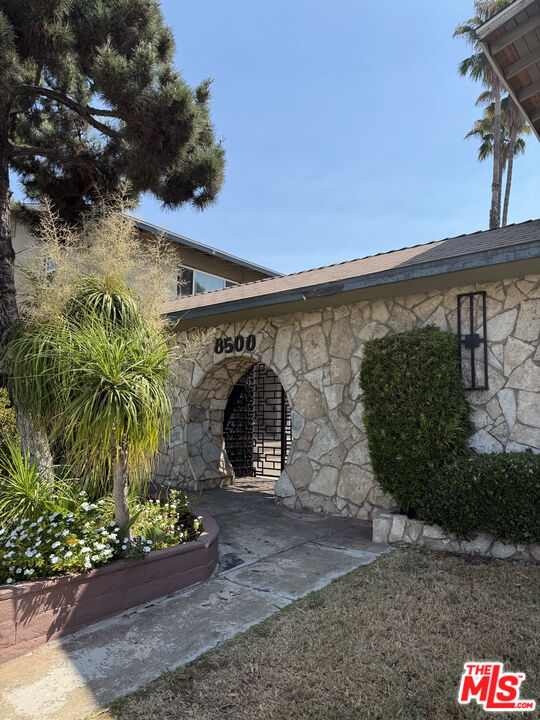 Sun Valley, California, 91352, United States, 1 Bedroom Bedrooms, ,1 BathroomBathrooms,Residential,For Sale,1911023