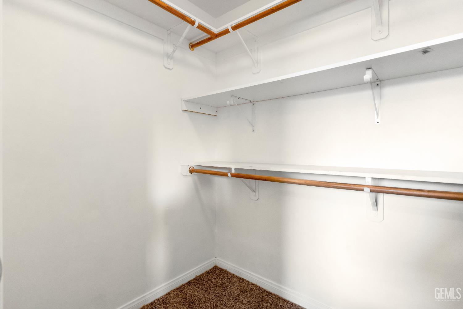 Bakersfield, California, 93311, United States, 5 Bedrooms Bedrooms, ,2 BathroomsBathrooms,Residential,For Sale,1985071