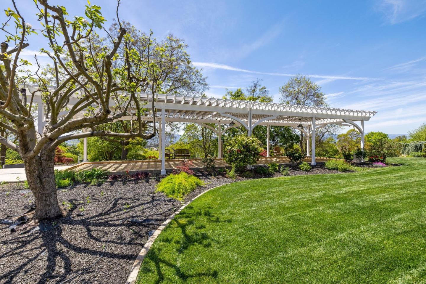Gilroy, California, 95020, United States, 4 Bedrooms Bedrooms, ,4 BathroomsBathrooms,Residential,For Sale,1912112
