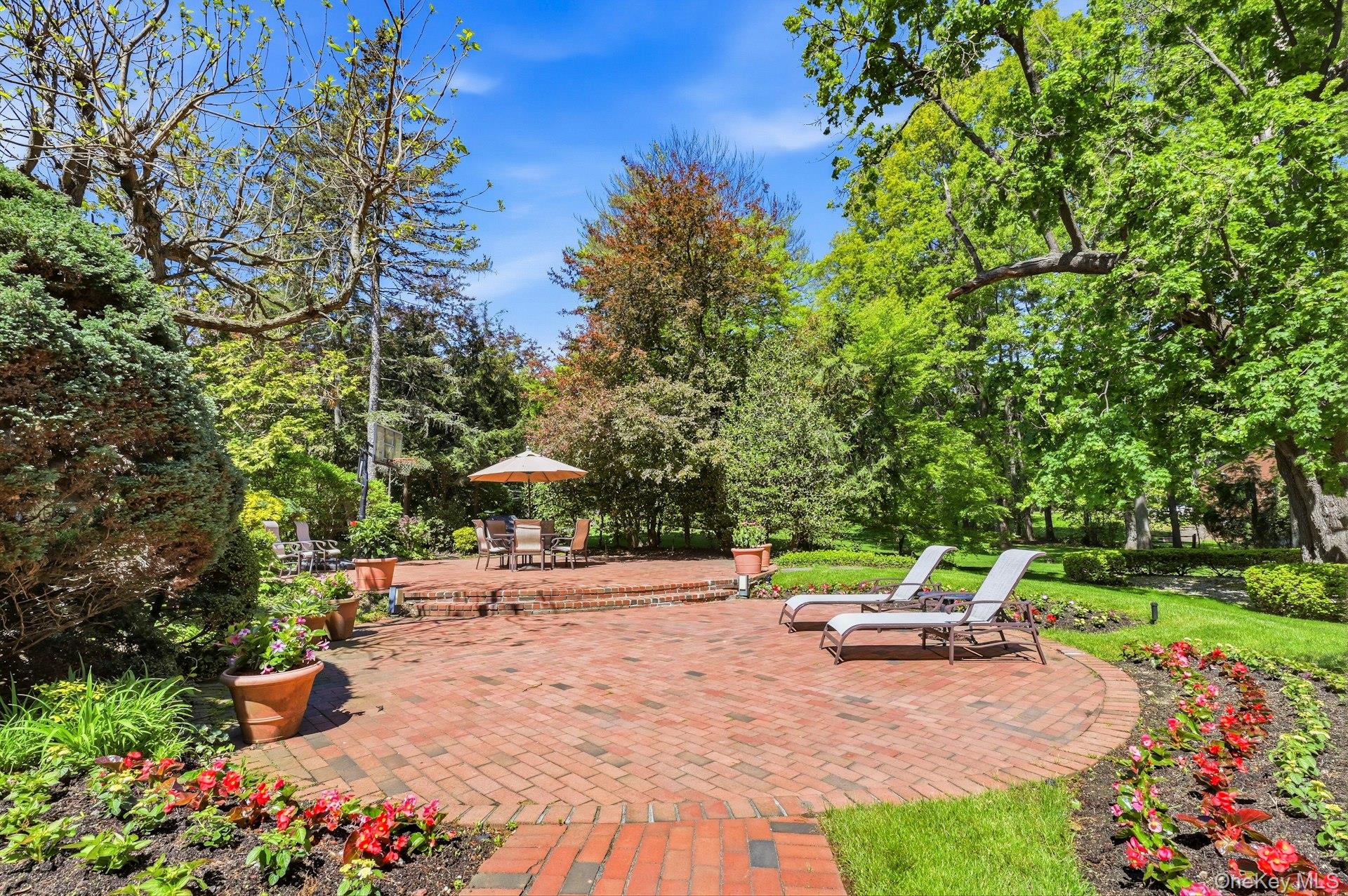 17 Hastings Road, Old Westbury, NY, 11568 - 物件實景