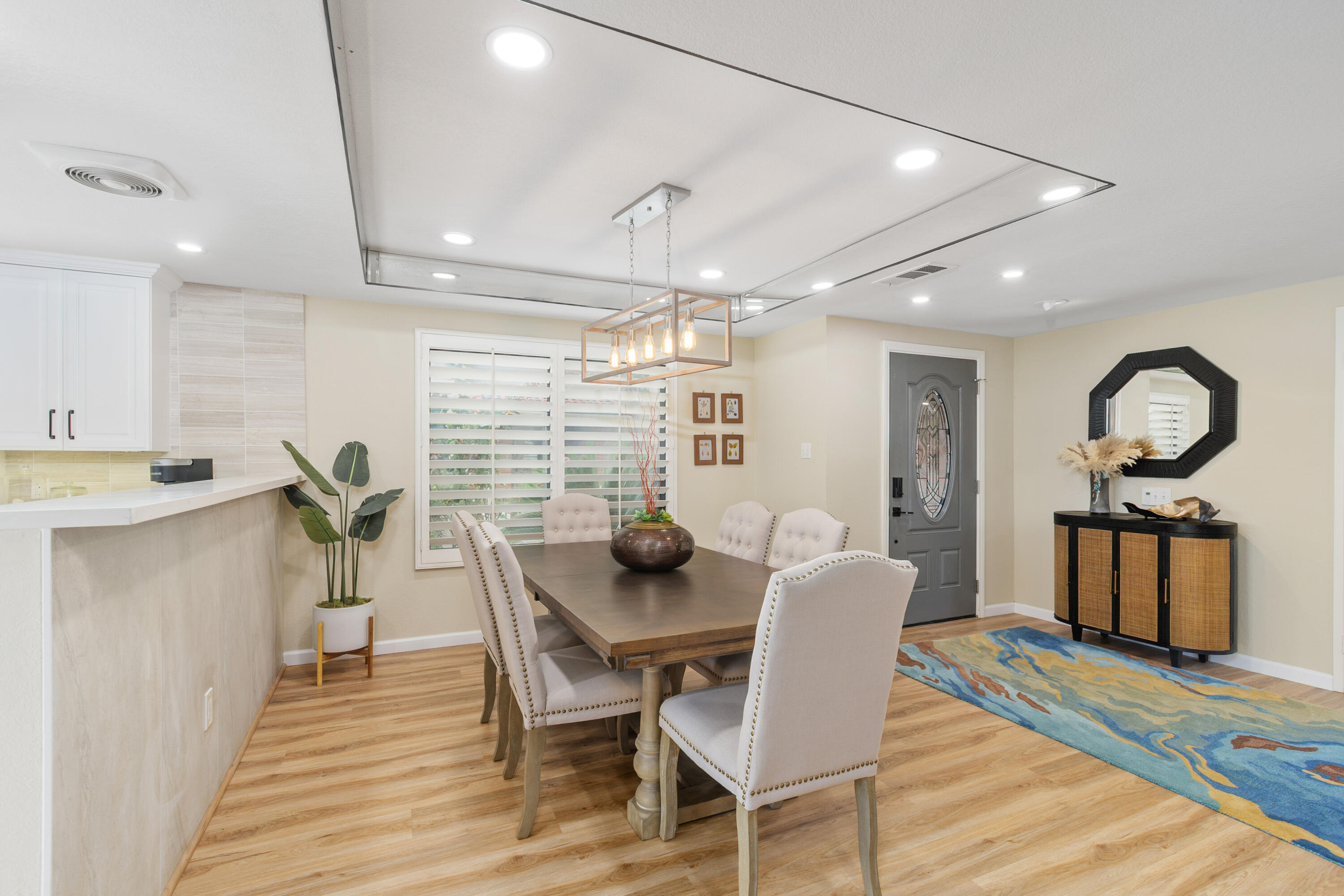 Palm Desert, California, 92260, United States, 3 Bedrooms Bedrooms, ,2 BathroomsBathrooms,Residential,For Sale,1993361