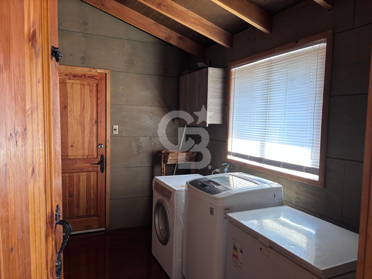 Puerto Varas, Chile, 3 Bedrooms Bedrooms, ,2 BathroomsBathrooms,Residential,For Sale,1989523