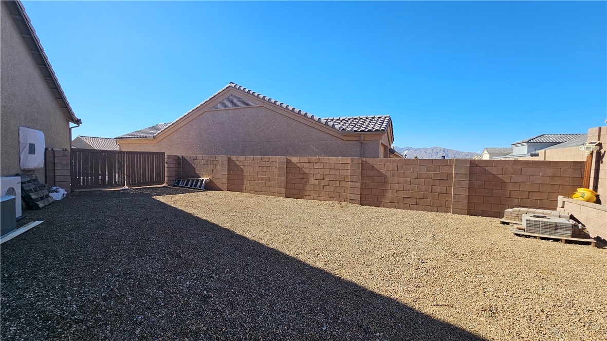 Lake Havasu, Arizona, 86404, United States, 3 Bedrooms Bedrooms, ,2 BathroomsBathrooms,Residential,For Sale,1956180