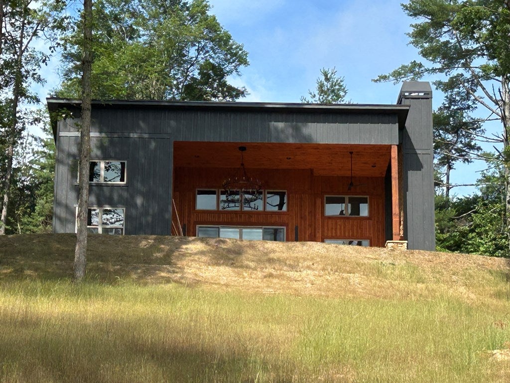 Mineral Bluff, Georgia, 30559, United States, 3 Bedrooms Bedrooms, ,3 BathroomsBathrooms,Residential,For Sale,1871294