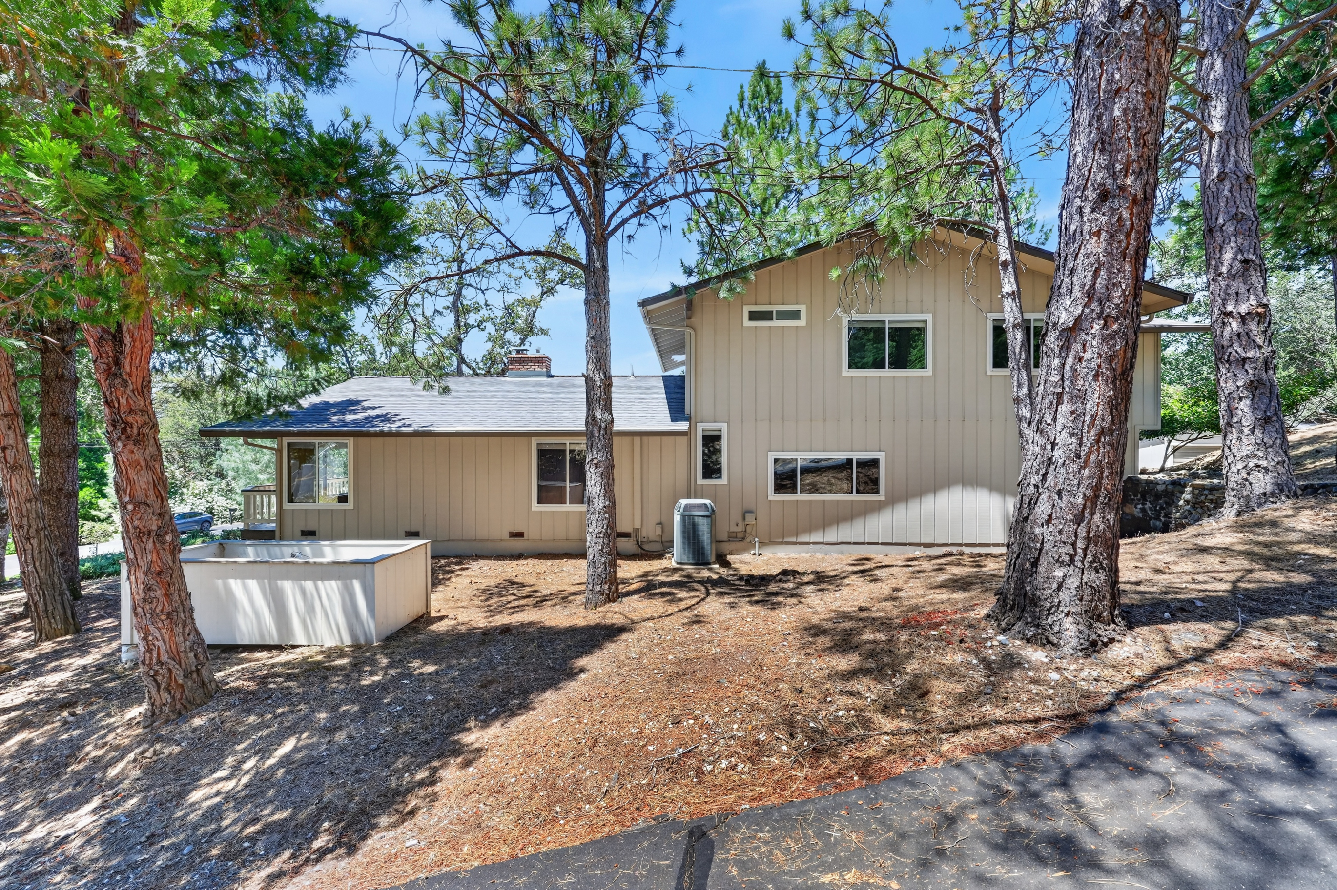  12096 Poplar Road, Auburn, CA 95602 - 物件實景
