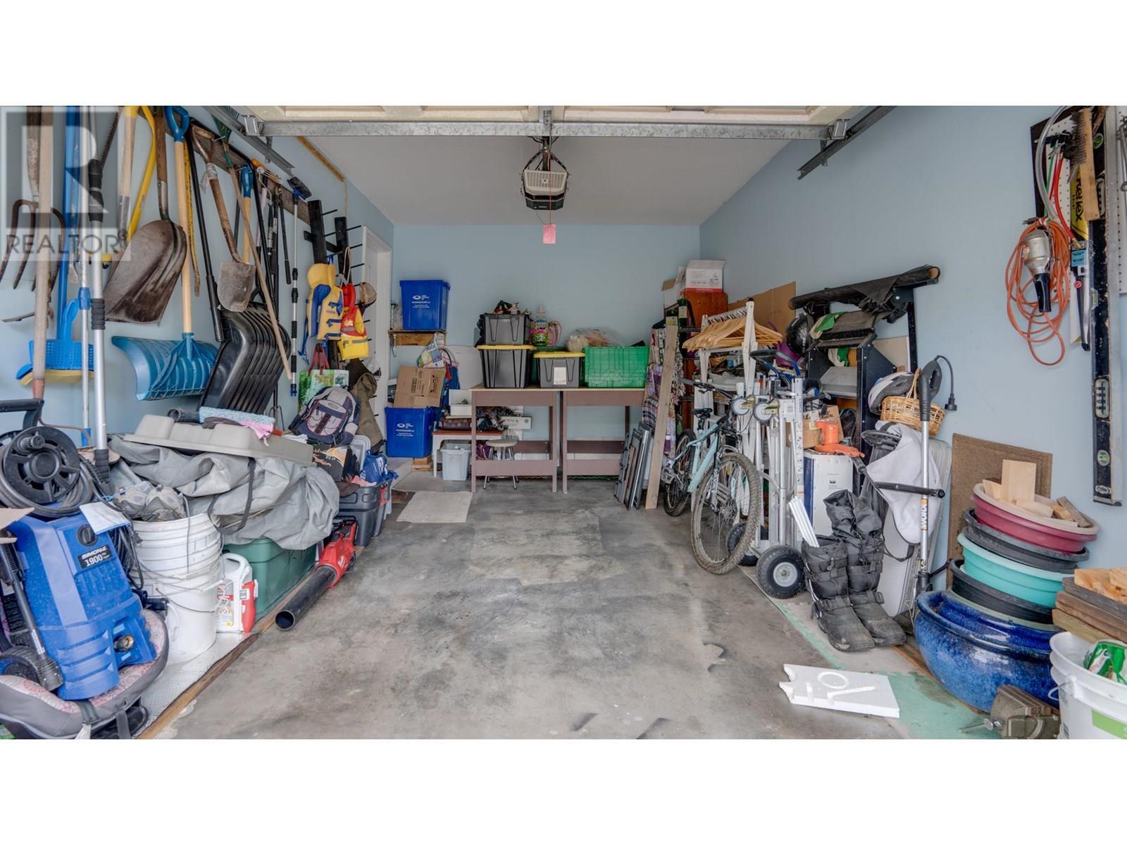 VERNON, British Columbia, V1T 2N4, CA, 3 Bedrooms Bedrooms, ,3 BathroomsBathrooms,Residential,For Sale,1890662
