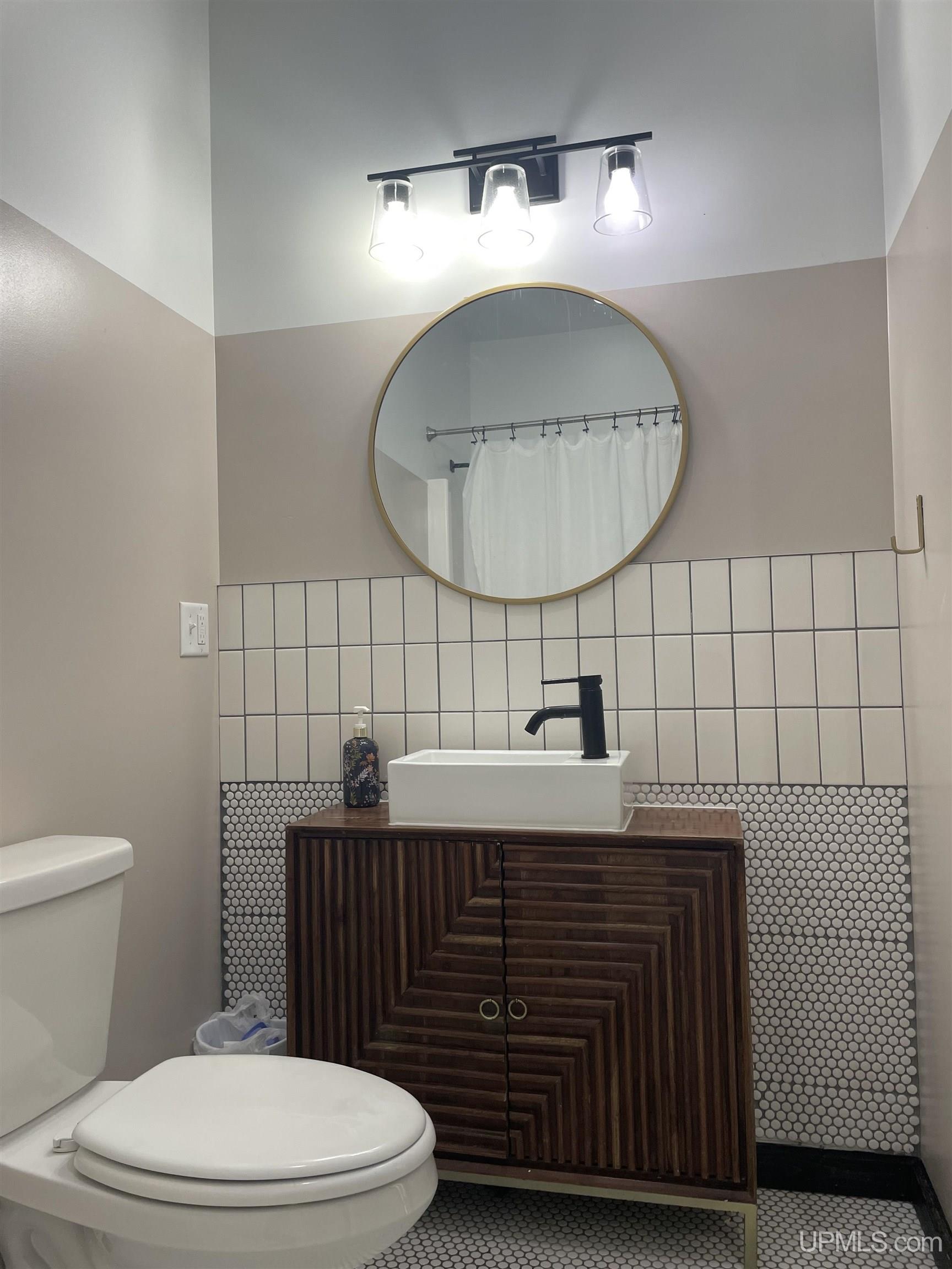 Hancock, Michigan, 49930, United States, 5 Bedrooms Bedrooms, ,3 BathroomsBathrooms,Residential,For Sale,1920535