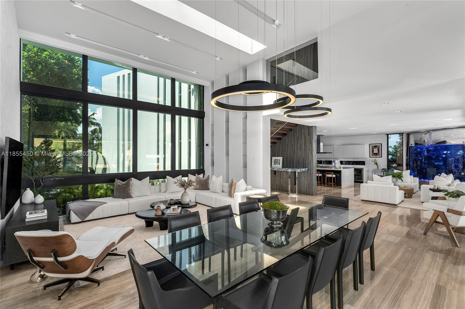 Miami Beach, Florida, 33140, United States, 5 Bedrooms Bedrooms, ,8 BathroomsBathrooms,Residential,For Sale,1918042