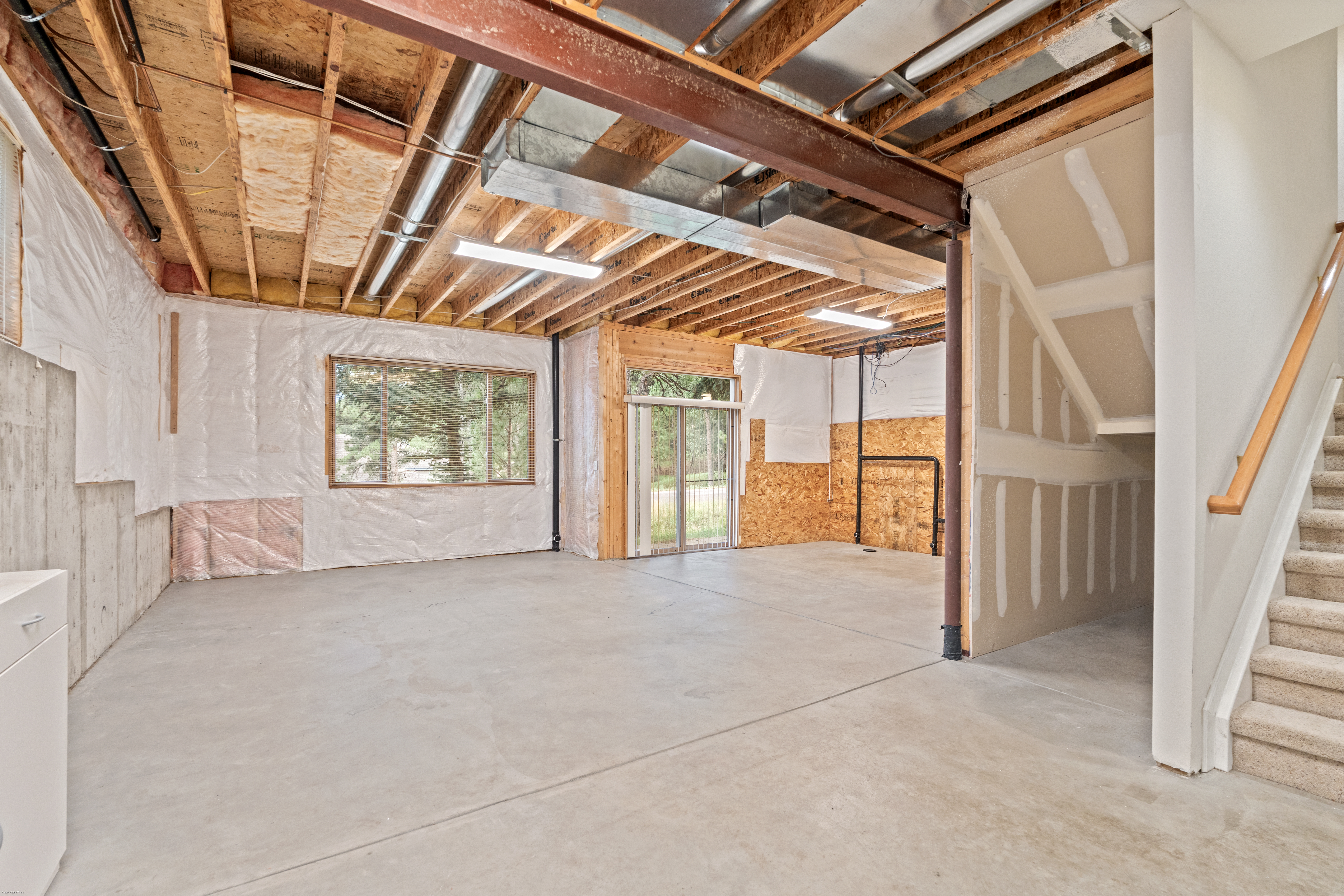  Evergreen Light-Filled Retreat Near Lake Golf Trails & South Deck - 物件實景