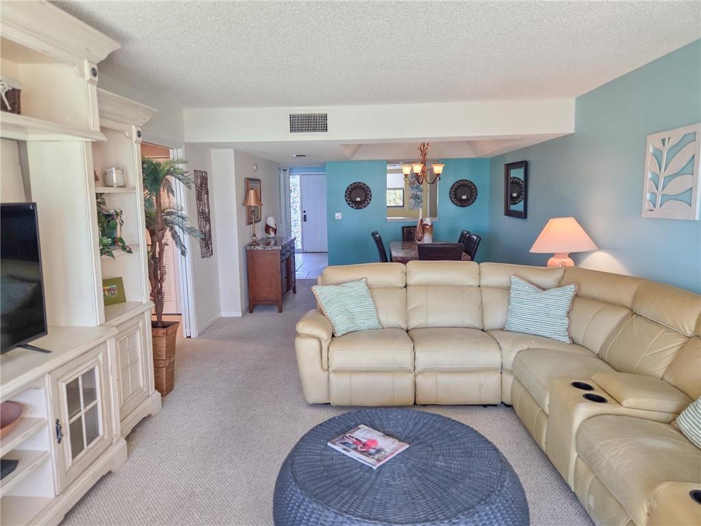 Vero Beach, Florida, 32963, United States, 2 Bedrooms Bedrooms, ,2 BathroomsBathrooms,Residential,For Sale,1977499