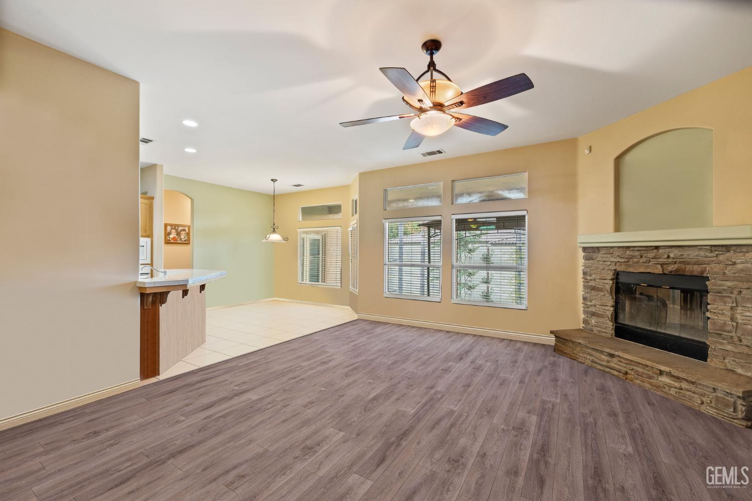 Bakersfield, California, 93312, United States, 4 Bedrooms Bedrooms, ,3 BathroomsBathrooms,Residential,For Sale,1992986