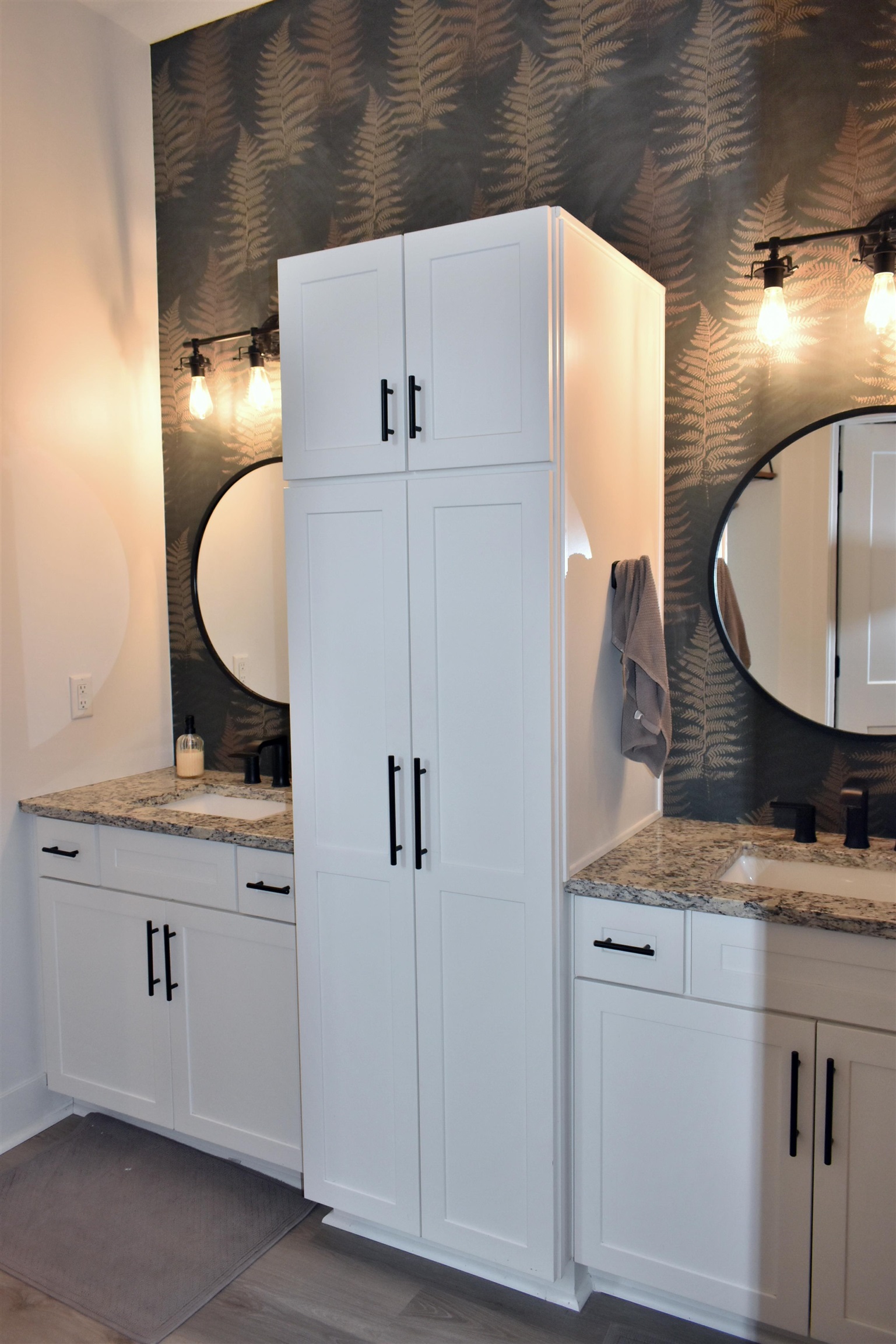 Rockton, Illinois, 61072, United States, 3 Bedrooms Bedrooms, ,3 BathroomsBathrooms,Residential,For Sale,1983692