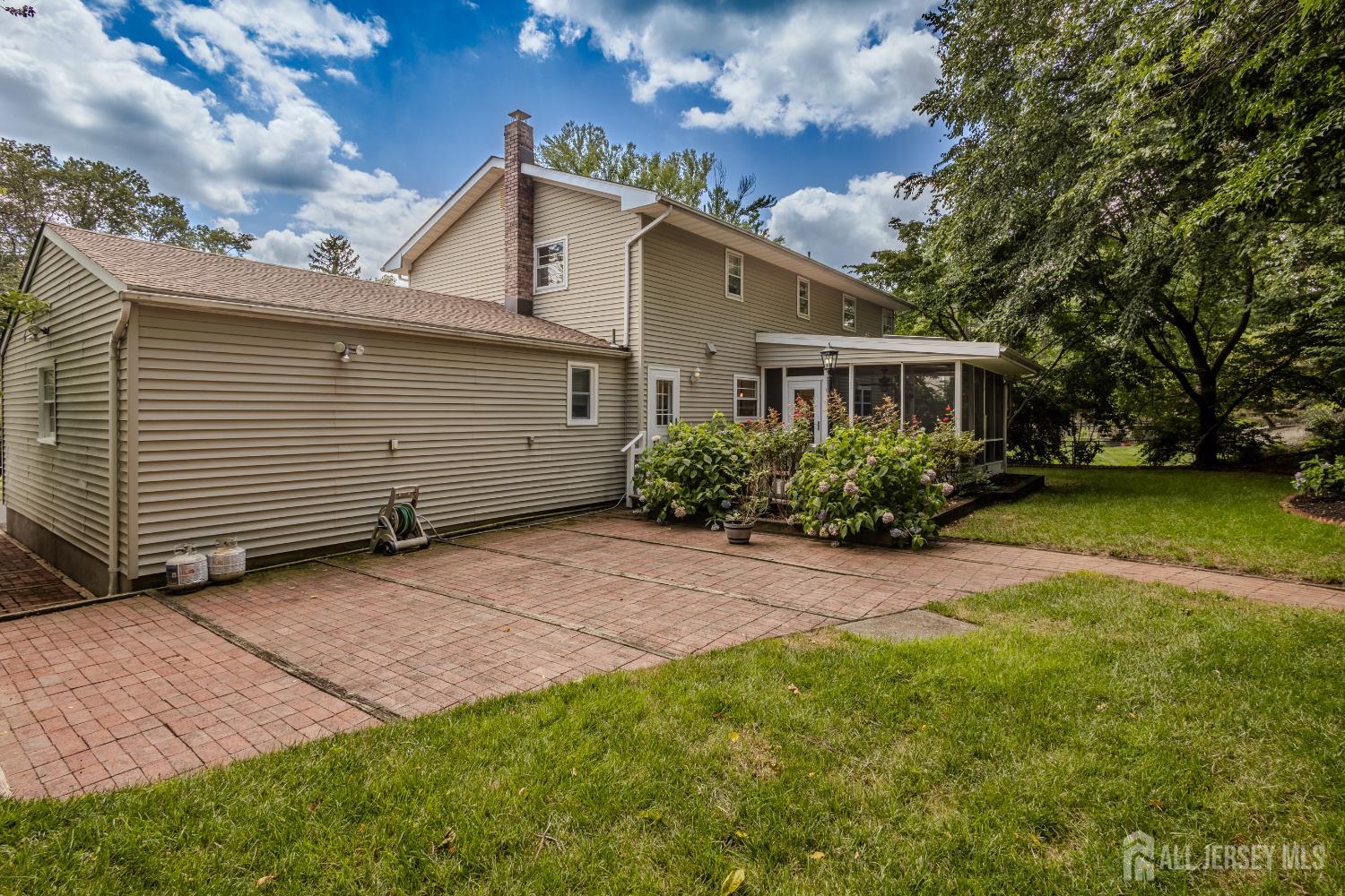East Brunswick, New Jersey, 08816, United States, 4 Bedrooms Bedrooms, ,4 BathroomsBathrooms,Residential,For Sale,1900919