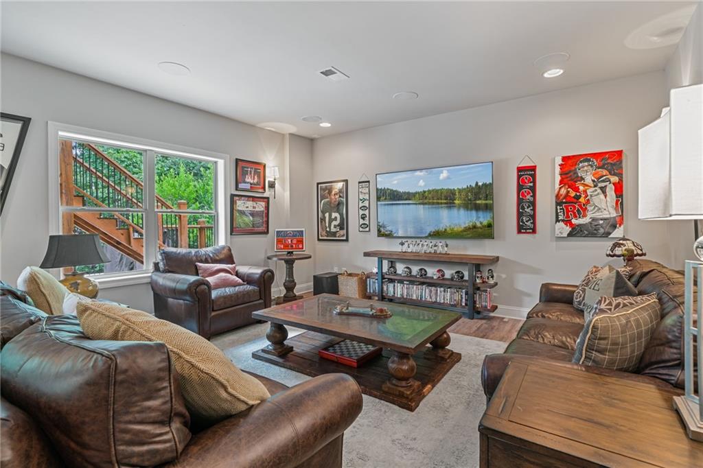 Alpharetta, Georgia, 30022, United States, 6 Bedrooms Bedrooms, ,6 BathroomsBathrooms,Residential,For Sale,1900569