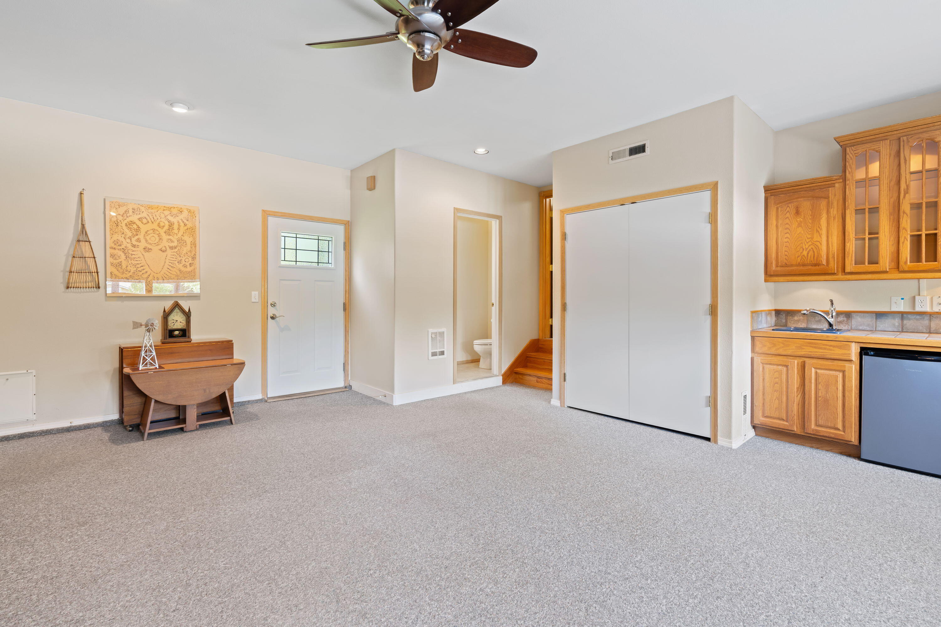 Redmond, Oregon, 97756, United States, 3 Bedrooms Bedrooms, ,4 BathroomsBathrooms,Residential,For Sale,1856956