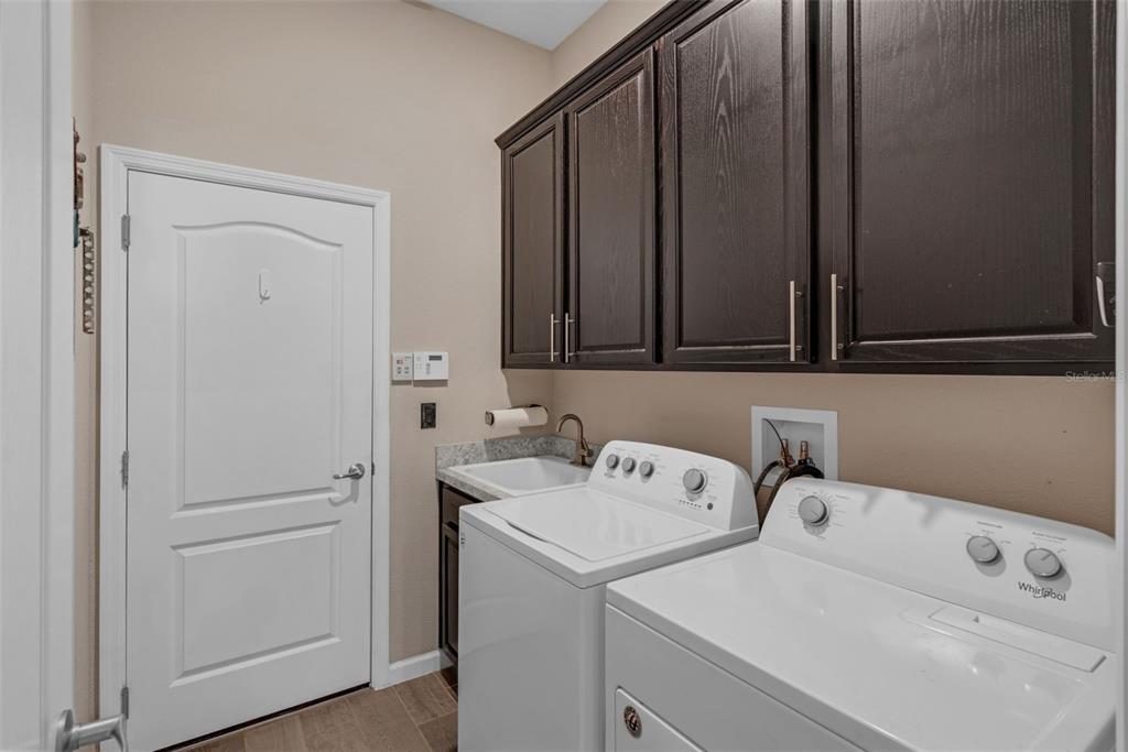 Groveland, Florida, 34736, United States, 4 Bedrooms Bedrooms, ,3 BathroomsBathrooms,Residential,For Sale,1932144