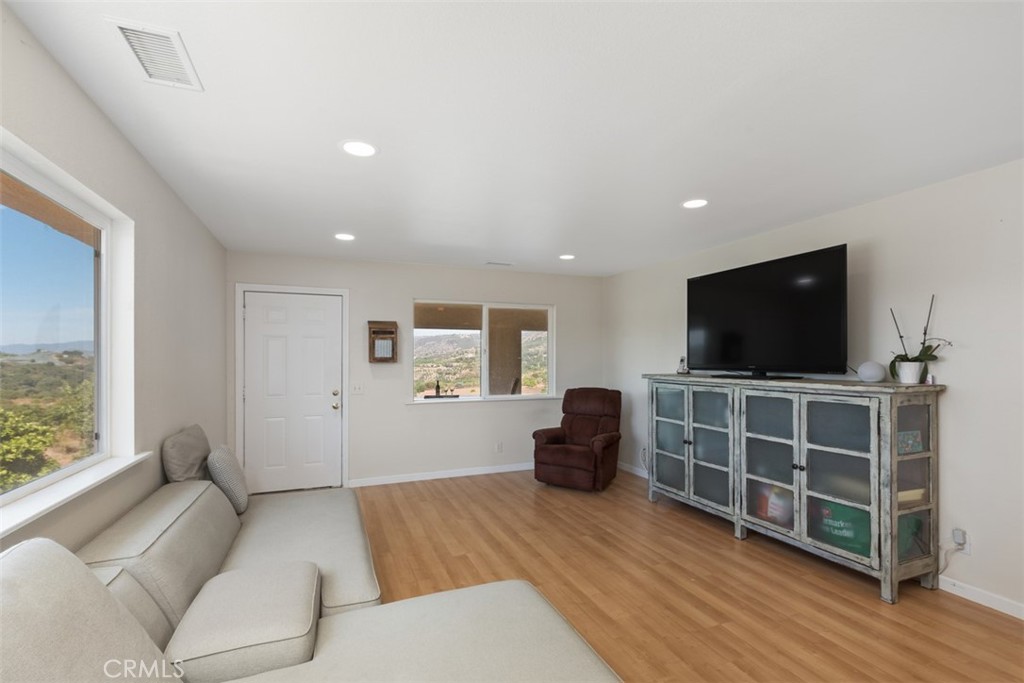 Temecula, California, 92590, United States, 4 Bedrooms Bedrooms, ,4 BathroomsBathrooms,Residential,For Sale,1980718