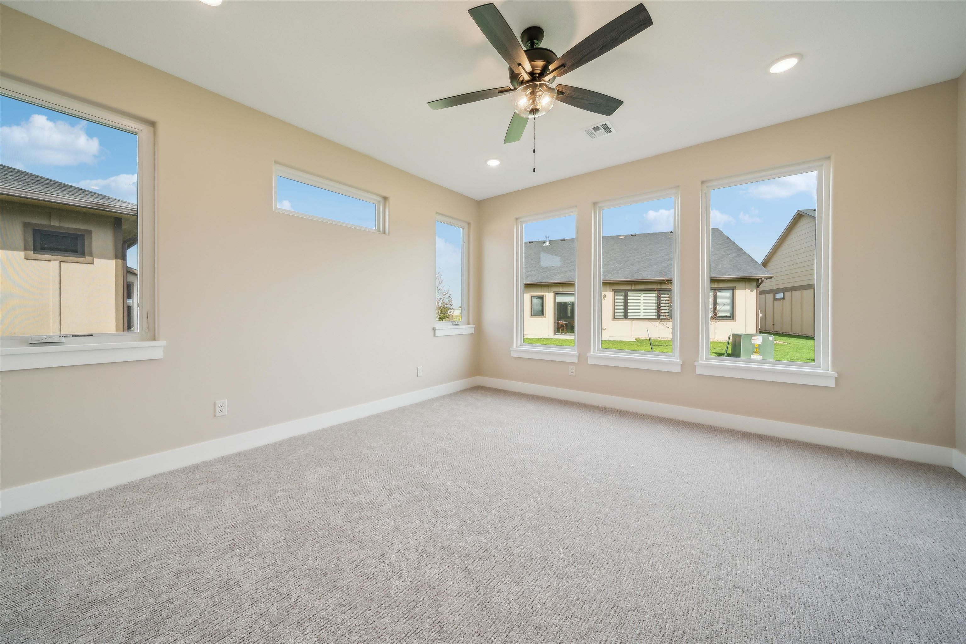 Goddard, Kansas, 67052, United States, 3 Bedrooms Bedrooms, ,3 BathroomsBathrooms,Residential,For Sale,1786497