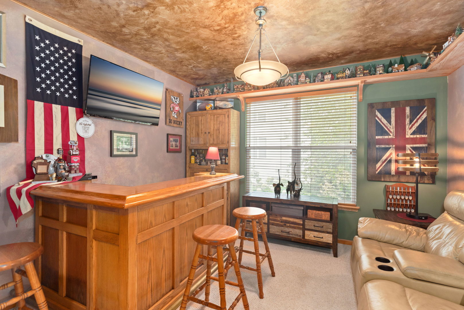 Round Lake, Illinois, 60073, United States, 4 Bedrooms Bedrooms, ,3 BathroomsBathrooms,Residential,For Sale,1938546