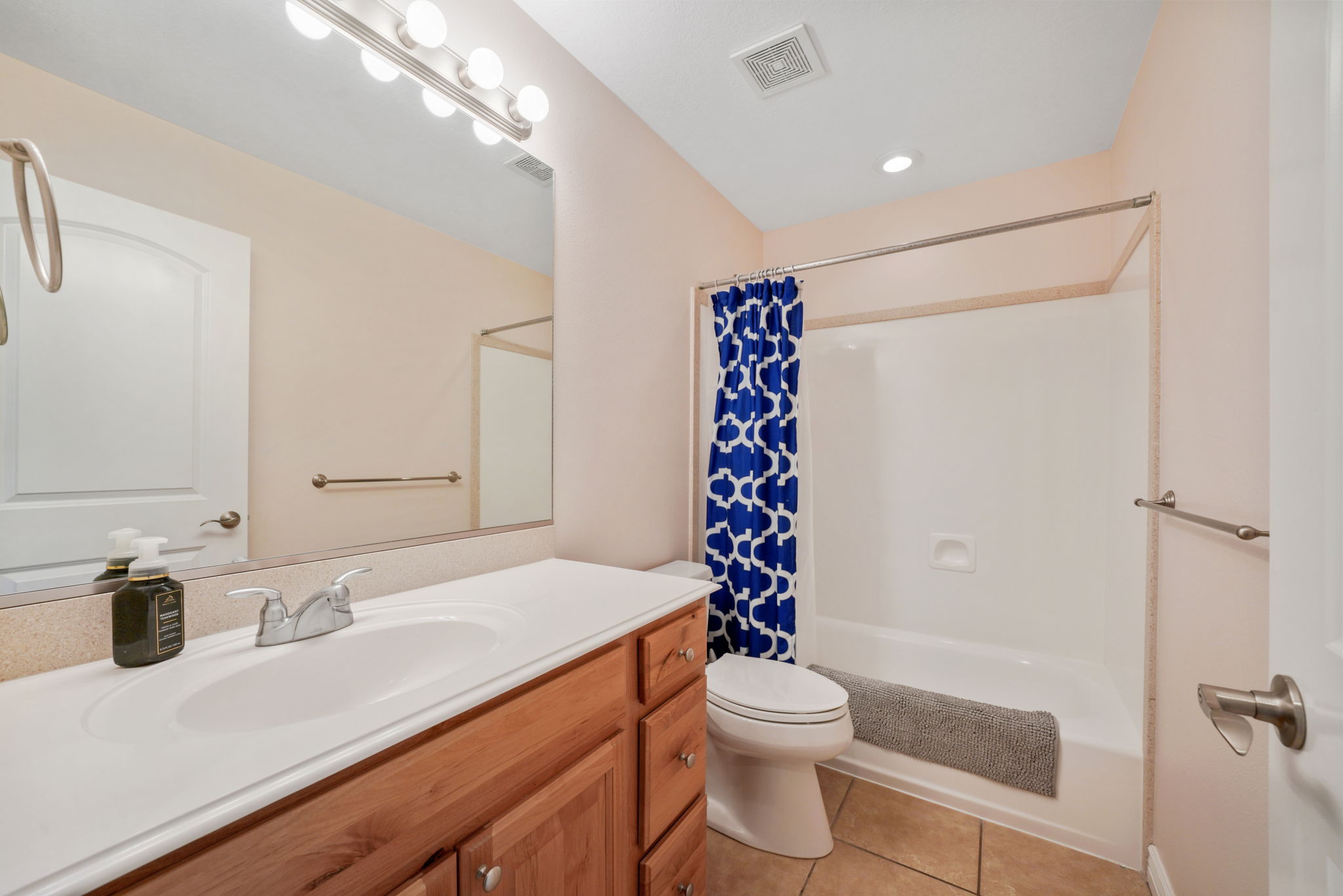 Eagle Mountain, Utah, 84005, United States, 6 Bedrooms Bedrooms, ,5 BathroomsBathrooms,Residential,For Sale,1990791