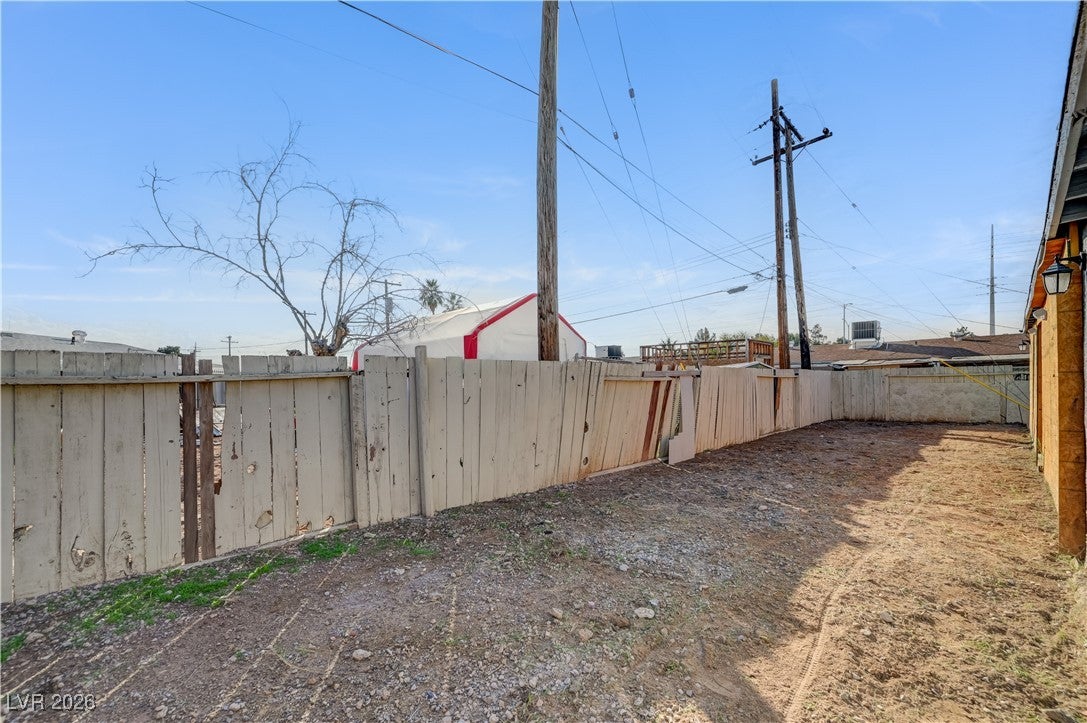 Las Vegas, Nevada, 89122, United States, 5 Bedrooms Bedrooms, ,4 BathroomsBathrooms,Residential,For Sale,2008777