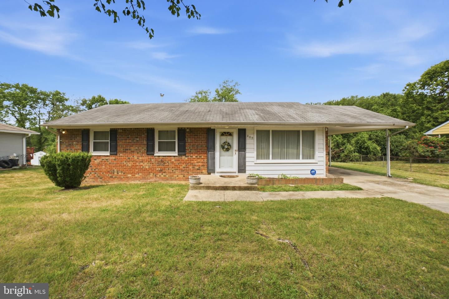 Logwood Rd, Capitol Heights, MD 20743