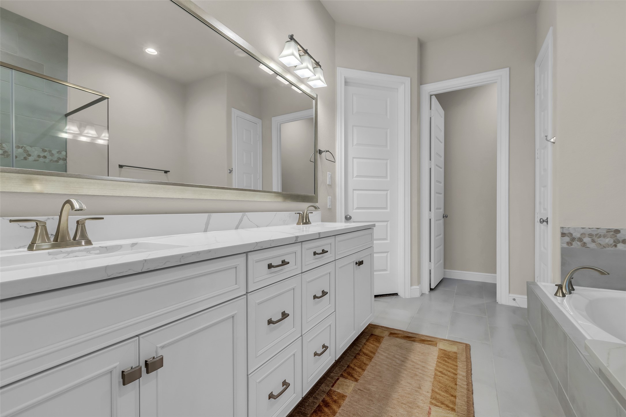 Houston, Texas, 77080, United States, 4 Bedrooms Bedrooms, ,4 BathroomsBathrooms,Residential,For Sale,1934317