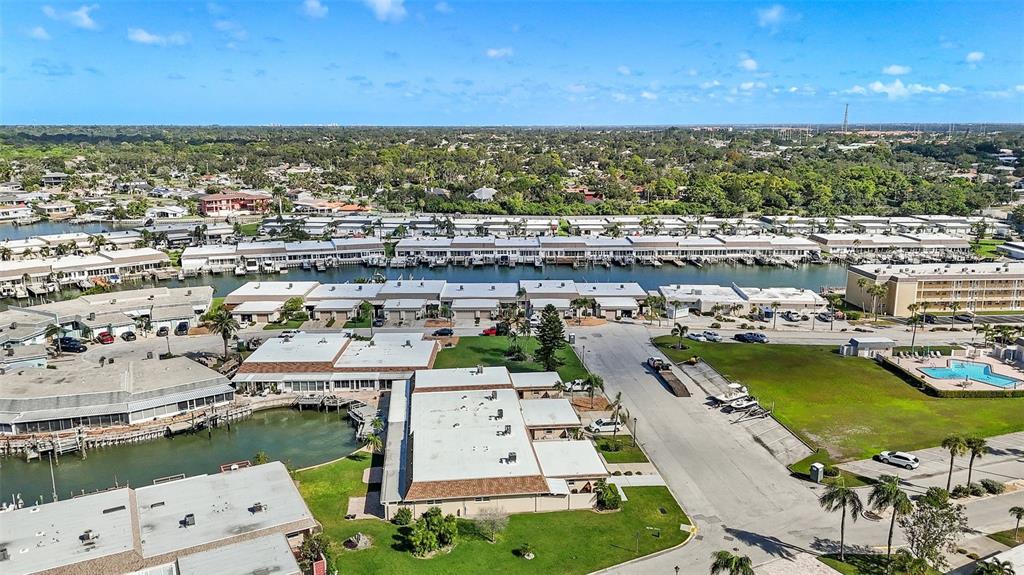 St Petersburg, Florida, 33708, United States, 2 Bedrooms Bedrooms, ,2 BathroomsBathrooms,Residential,For Sale,1963095