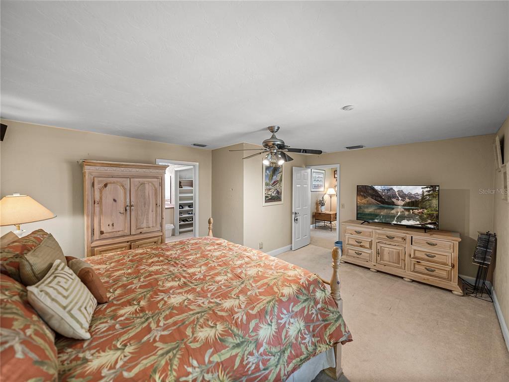 Winter Haven, Florida, 33884, United States, 3 Bedrooms Bedrooms, ,4 BathroomsBathrooms,Residential,For Sale,1895737