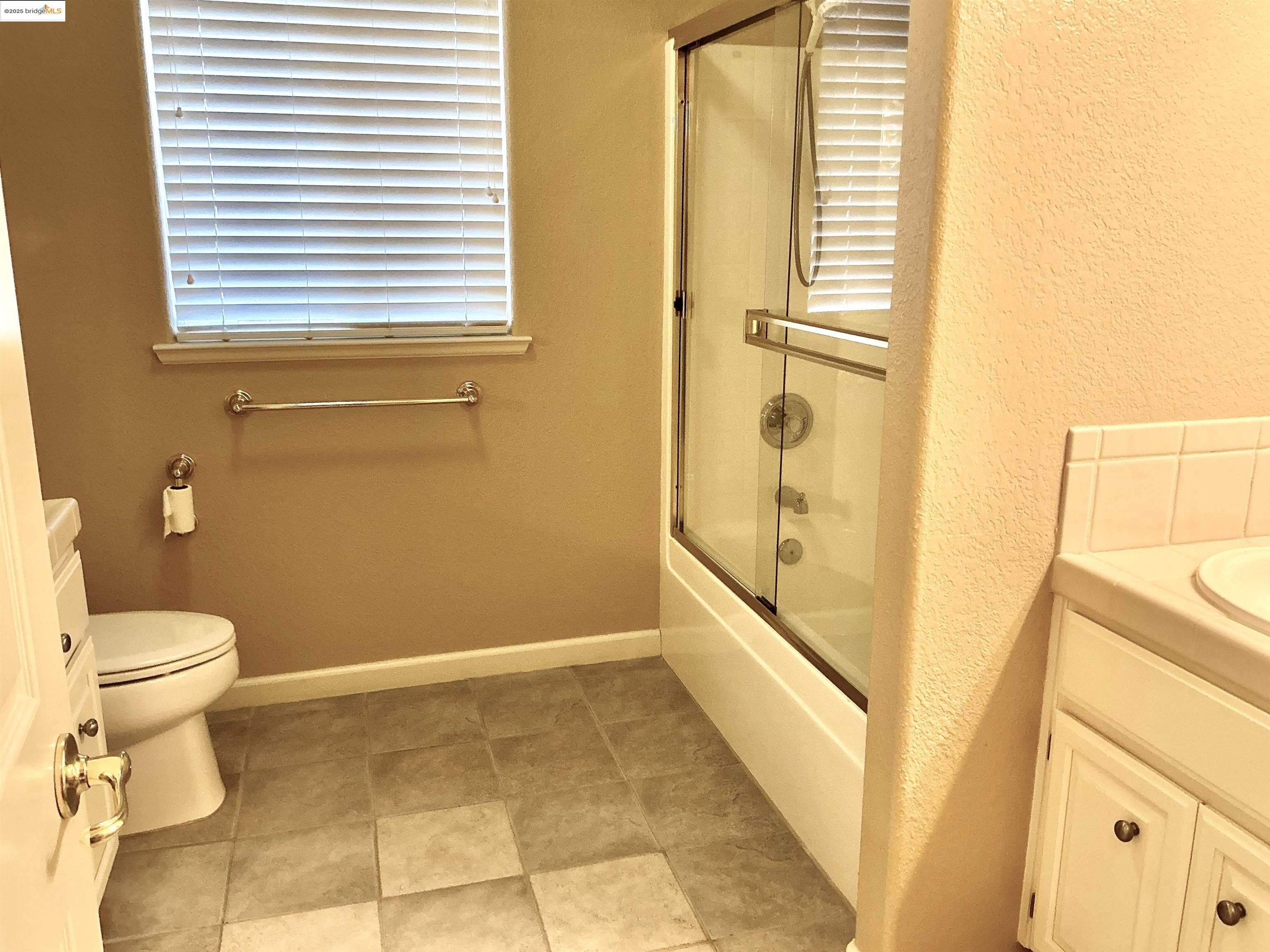 Jamestown, California, 95327, United States, 3 Bedrooms Bedrooms, ,2 BathroomsBathrooms,Residential,For Sale,1848648