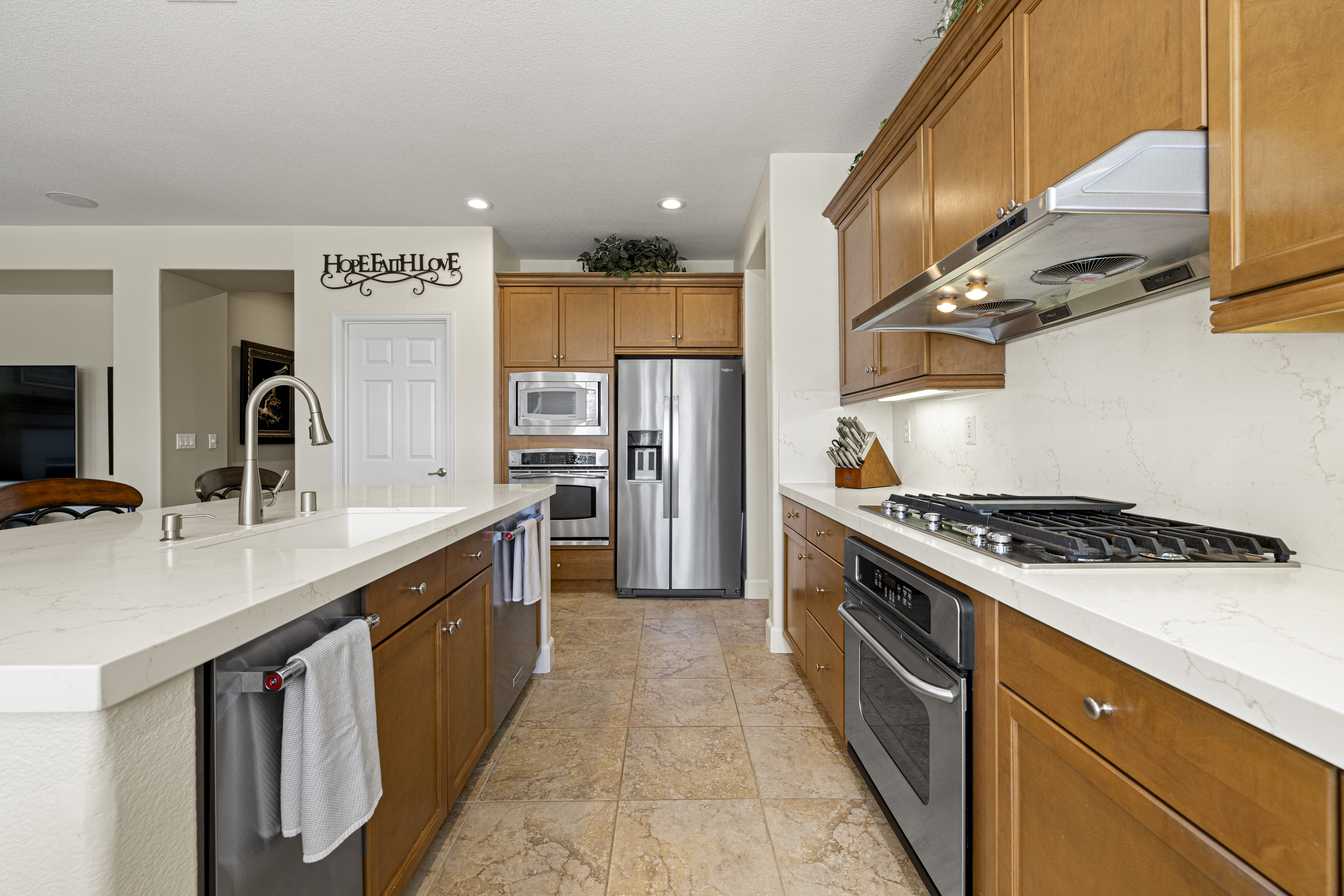  9010 Hearst Place, El Dorado Hills, CA 95762 - 物件實景
