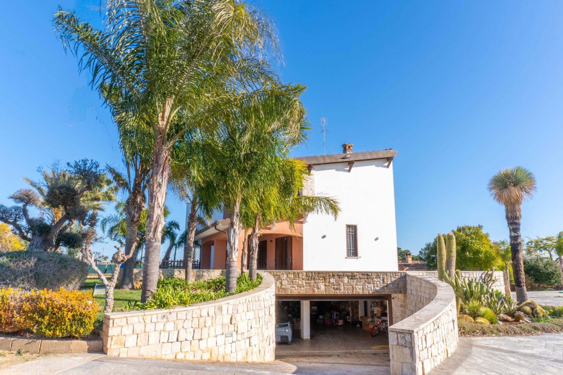 Contrada Varvolla, San Vito dei Normanni, Brindisi, 72019, IT, 4 Bedrooms Bedrooms, ,4 BathroomsBathrooms,Residential,For Sale,Contrada Varvolla,1680674