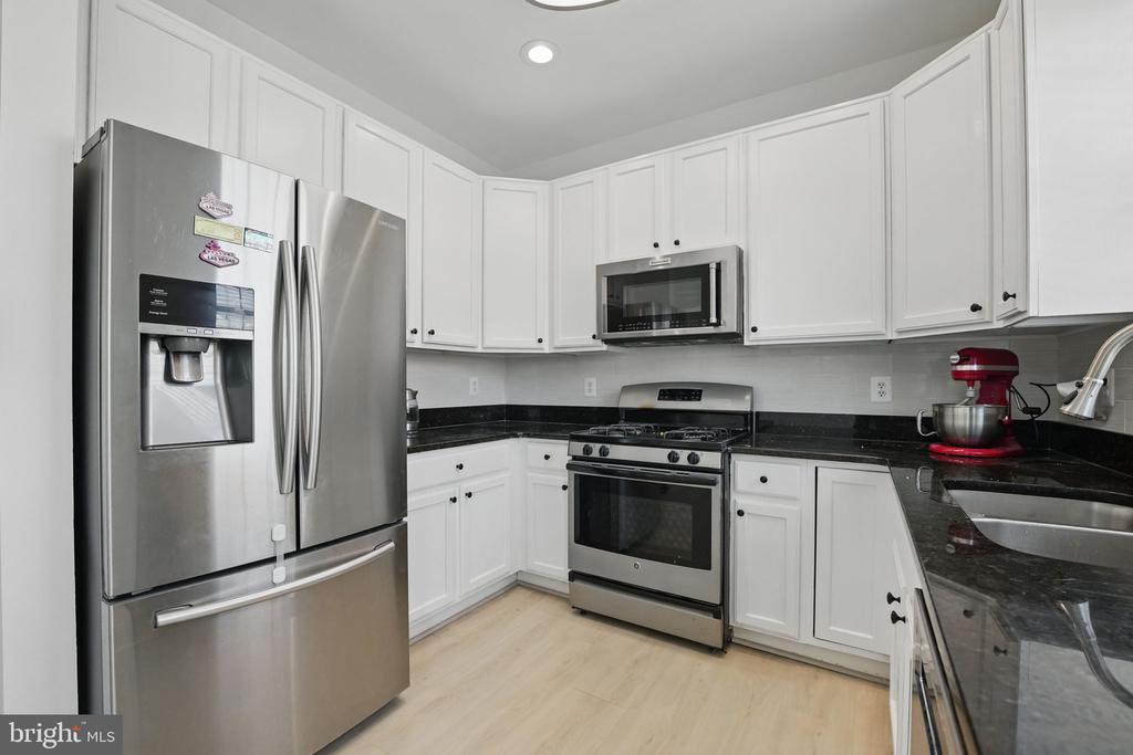 Ashburn, Virginia, 20147, United States, 3 Bedrooms Bedrooms, ,4 BathroomsBathrooms,Residential,For Sale,1850747