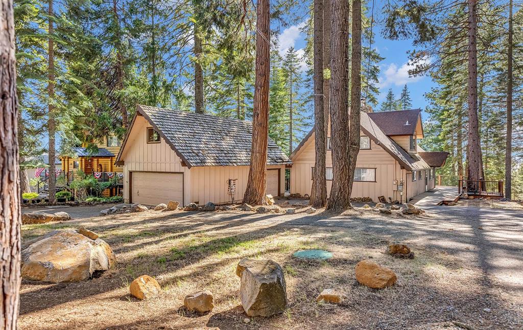 Lake Almanor Country Club, California, 96137, United States, 4 Bedrooms Bedrooms, ,2 BathroomsBathrooms,Residential,For Sale,1868629