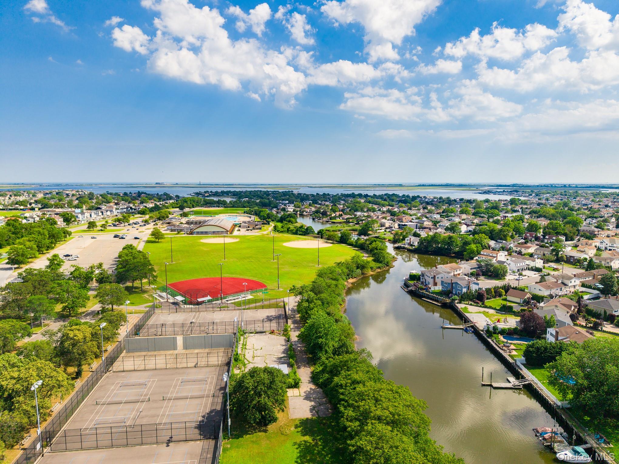 Bellmore, New York, 11710, United States, 5 Bedrooms Bedrooms, ,3 BathroomsBathrooms,Residential,For Sale,1977059