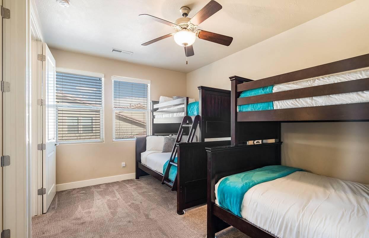 Santa Clara, Utah, 84765, United States, 3 Bedrooms Bedrooms, ,4 BathroomsBathrooms,Residential,For Sale,1981365