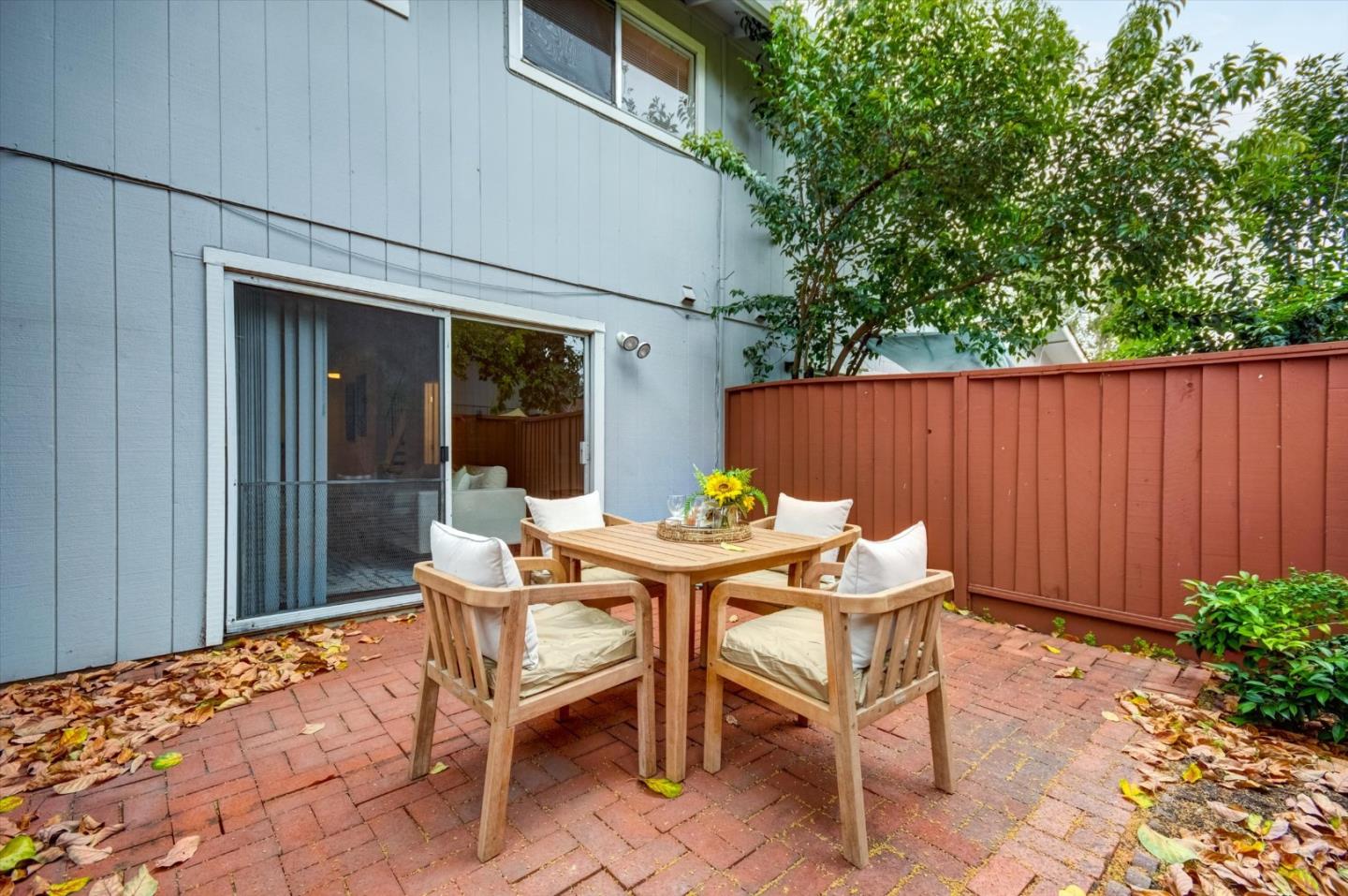Sunnyvale, California, 94086, United States, 3 Bedrooms Bedrooms, ,2 BathroomsBathrooms,Residential,For Sale,1847517