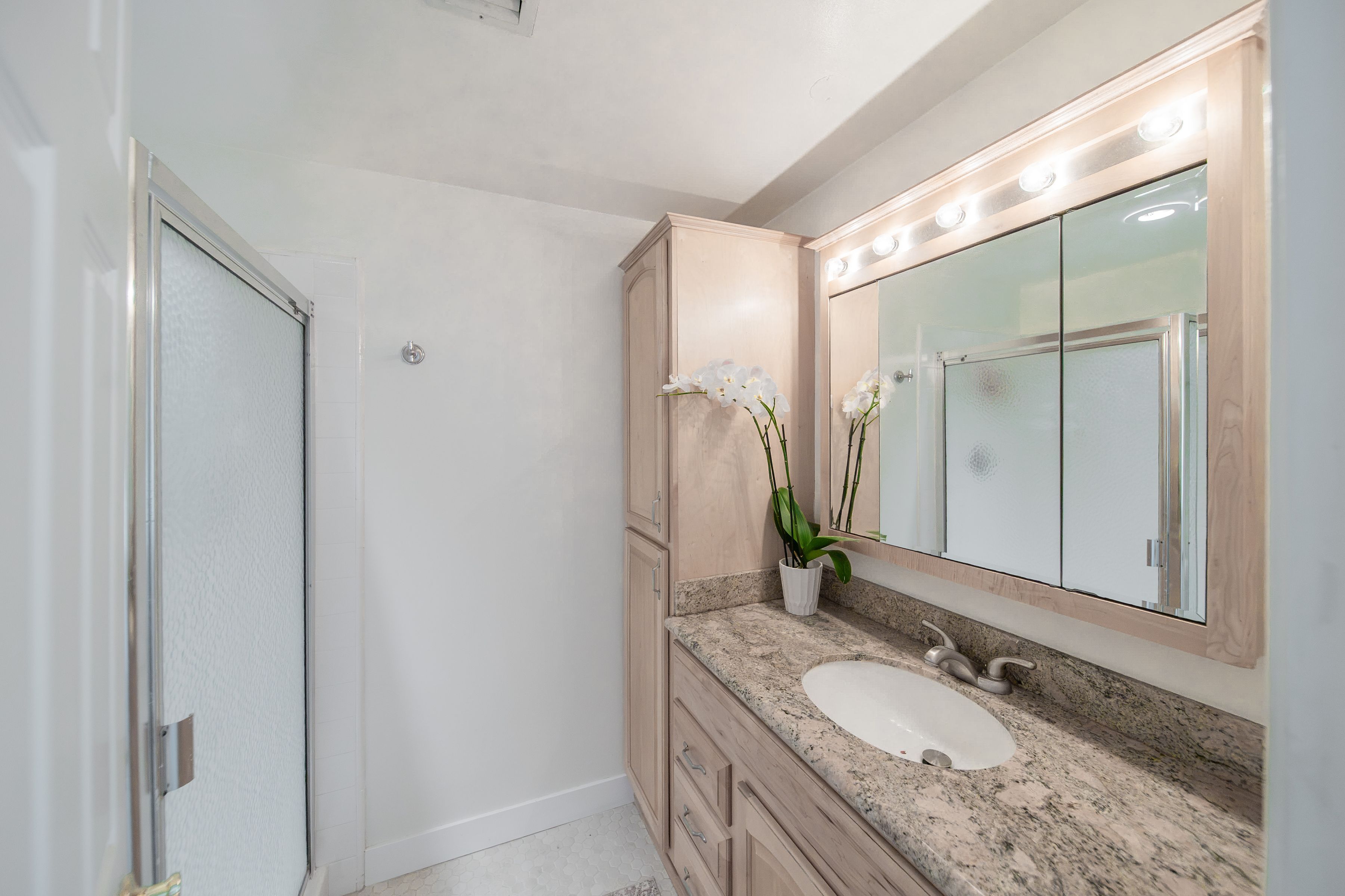  6504 Tamarind Street, Oak Park - 物件實景