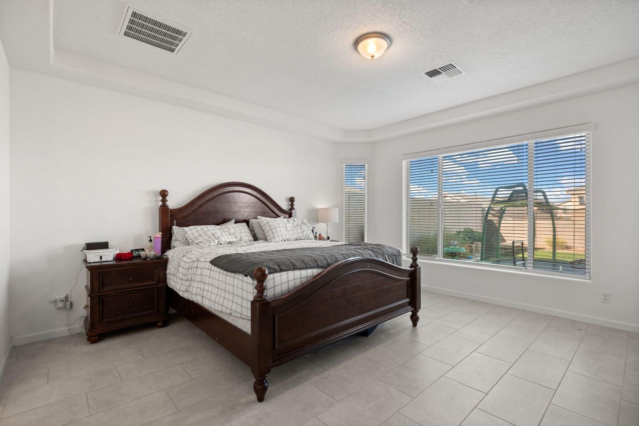 Albuquerque, New Mexico, 87120, United States, 4 Bedrooms Bedrooms, ,3 BathroomsBathrooms,Residential,For Sale,1958873