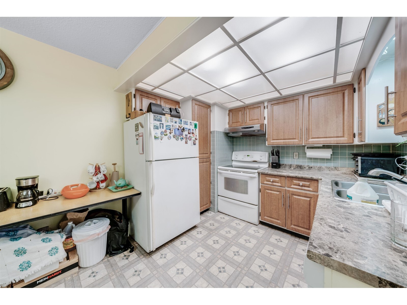 SURREY, British Columbia, V3W 5K1, CA, 4 Bedrooms Bedrooms, ,2 BathroomsBathrooms,Residential,For Sale,1949897