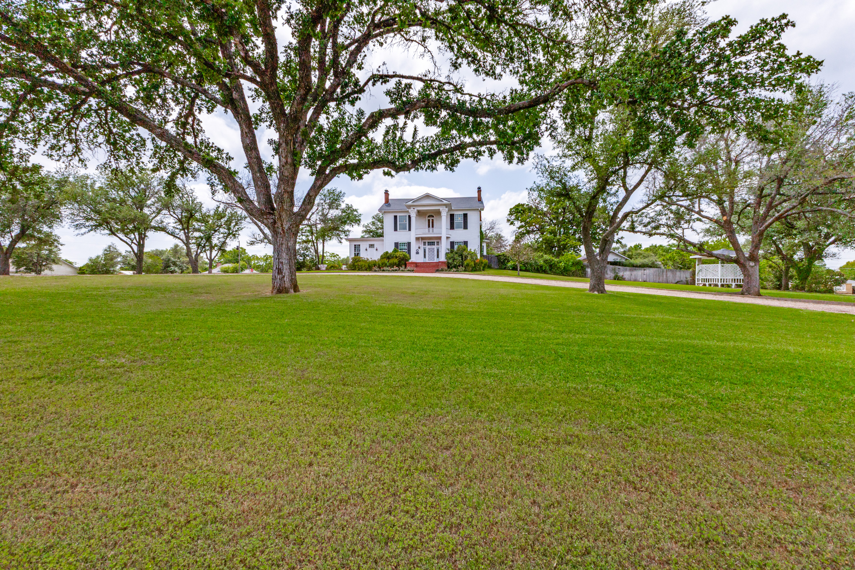  Historic McCloud House - 物件實景