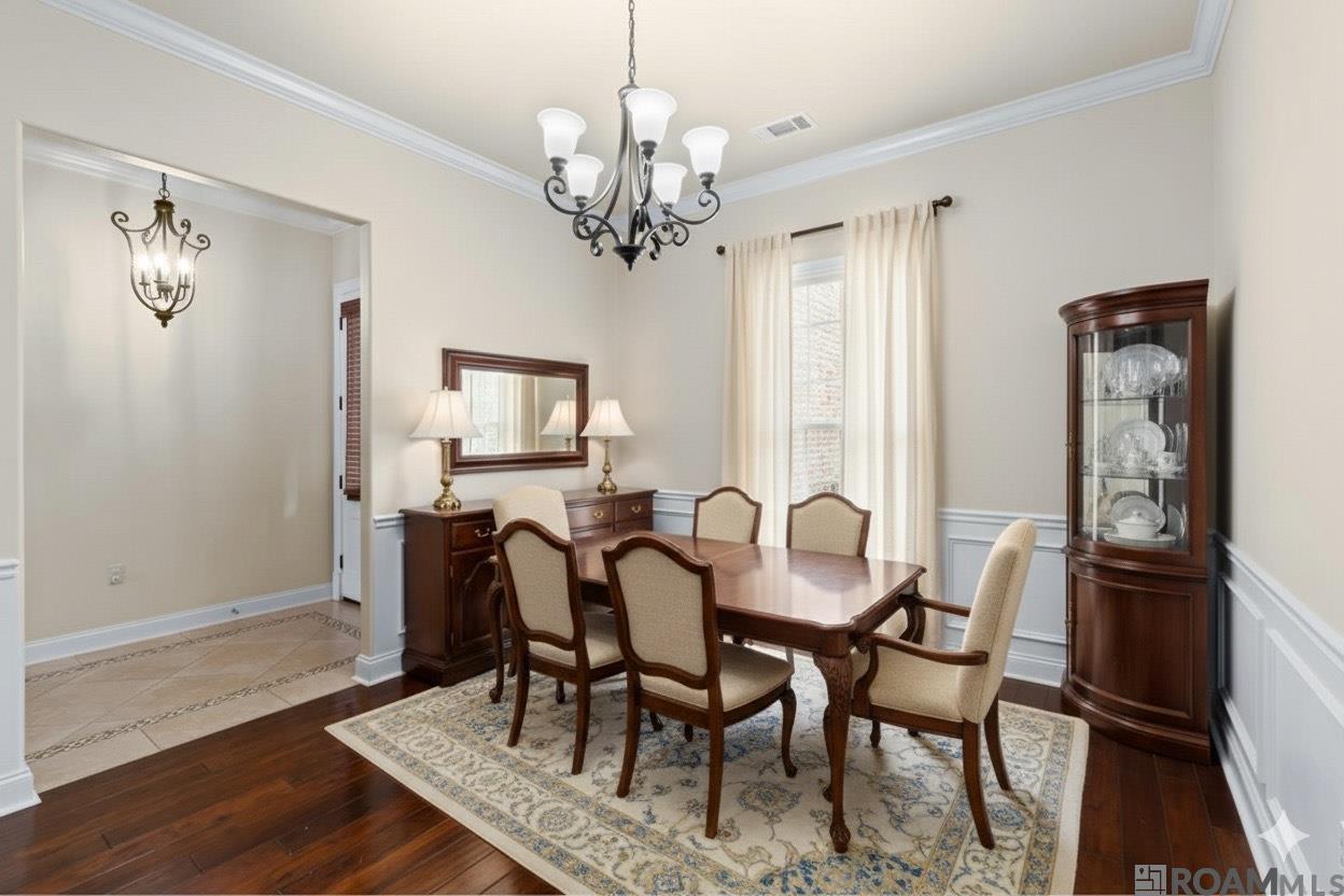 Gonzales, Louisiana, 70737, United States, 5 Bedrooms Bedrooms, ,3 BathroomsBathrooms,Residential,For Sale,1975975