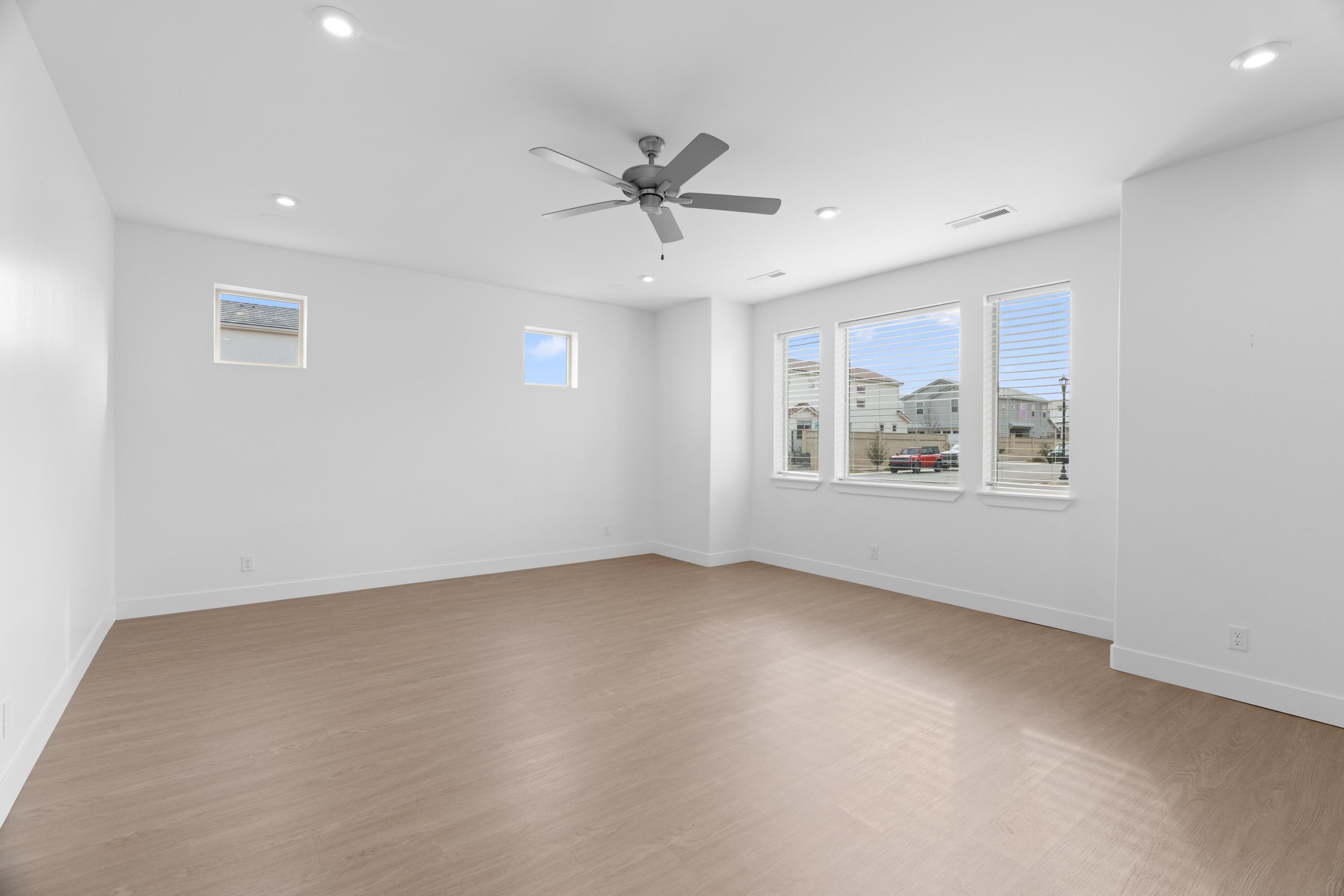 St George, Utah, 84790, United States, 3 Bedrooms Bedrooms, ,3 BathroomsBathrooms,Residential,For Sale,1982325