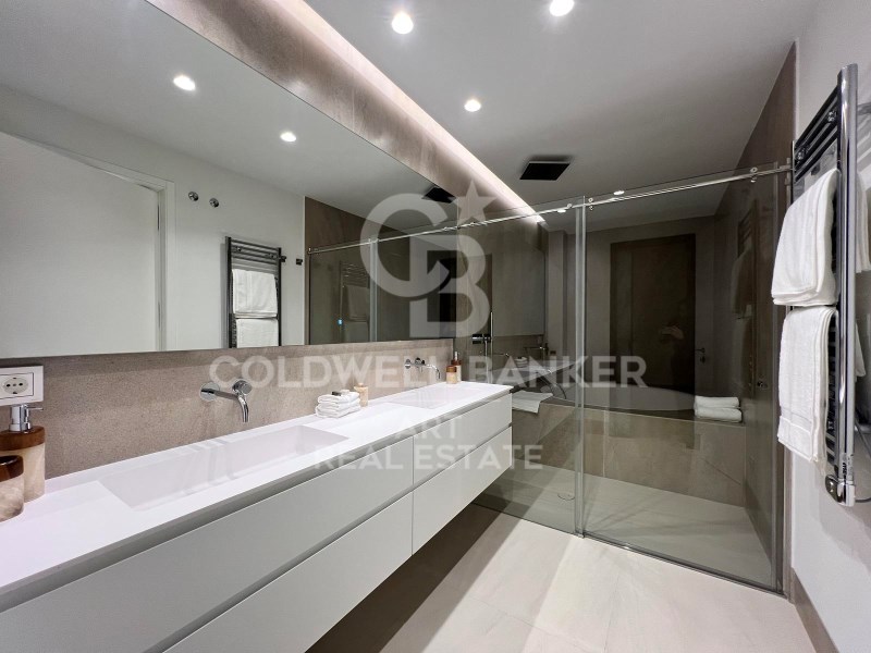 Estepona, Andalusia, ES, 3 Bedrooms Bedrooms, ,3 BathroomsBathrooms,Residential,For Sale,1827204