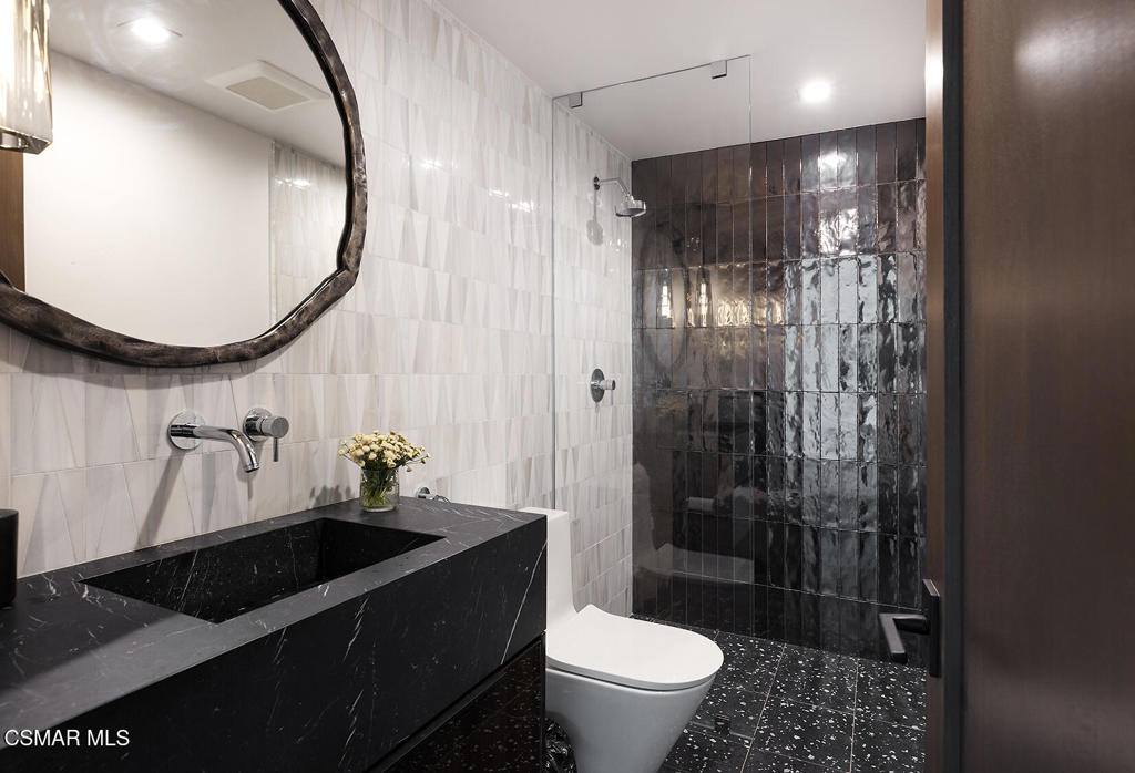 Malibu, California, 90265, United States, 4 Bedrooms Bedrooms, ,3 BathroomsBathrooms,Residential,For Sale,1732105