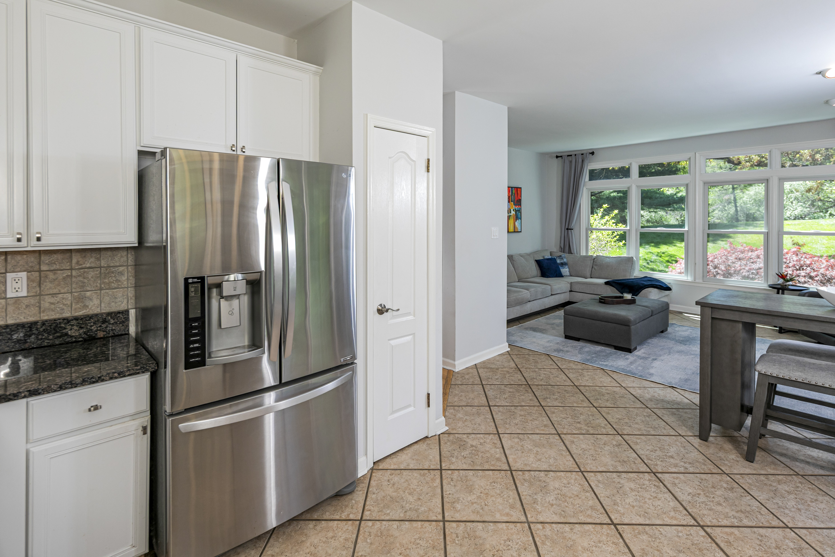  Largest End-Unit in Washington Oaks with Serene Views and Upgrades Galore - 物件實景