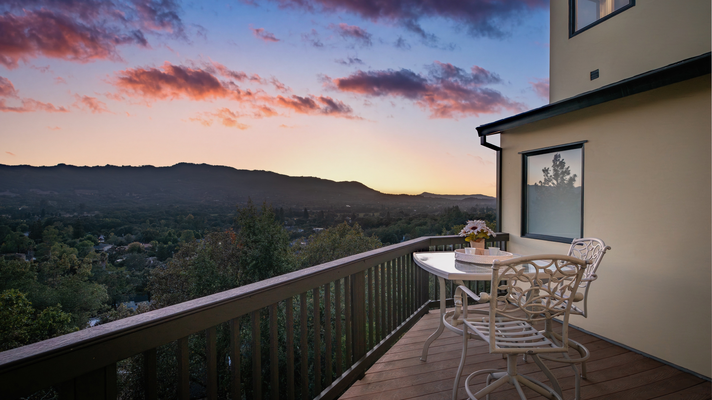  Panoramic Sonoma Views & Income-Producing ADU - 物件實景