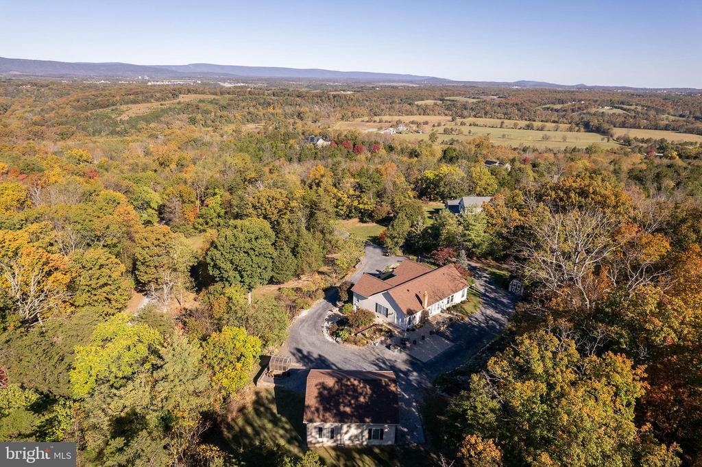 Strasburg, Virginia, 22657, United States, 2 Bedrooms Bedrooms, ,2 BathroomsBathrooms,Residential,For Sale,1996820